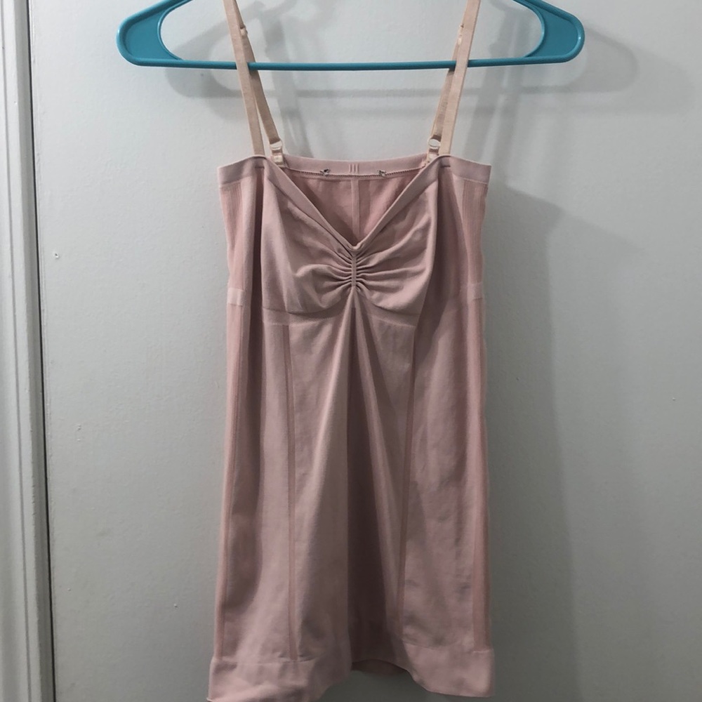 Guess top